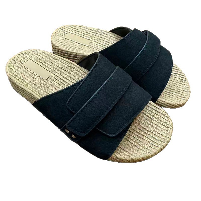 1760430082867754.jpg 雅购特拖鞋