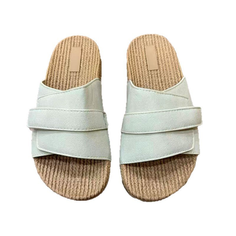 1760430090135714.jpg 雅购特拖鞋