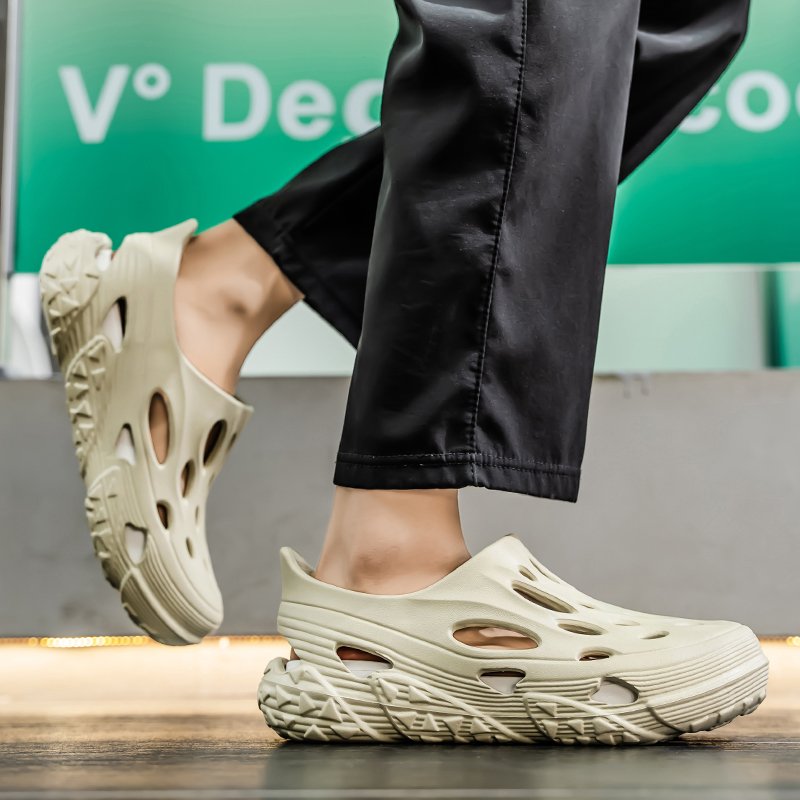 1760494618978294.jpg 雅购特拖鞋