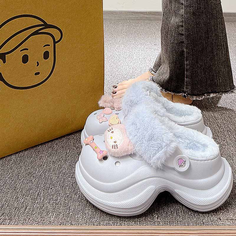 1760593408572646.jpg 雅购特拖鞋