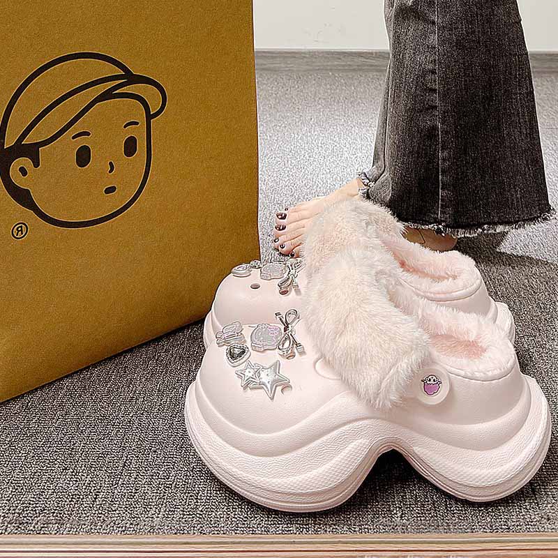 1760593434981041.jpg 雅购特拖鞋