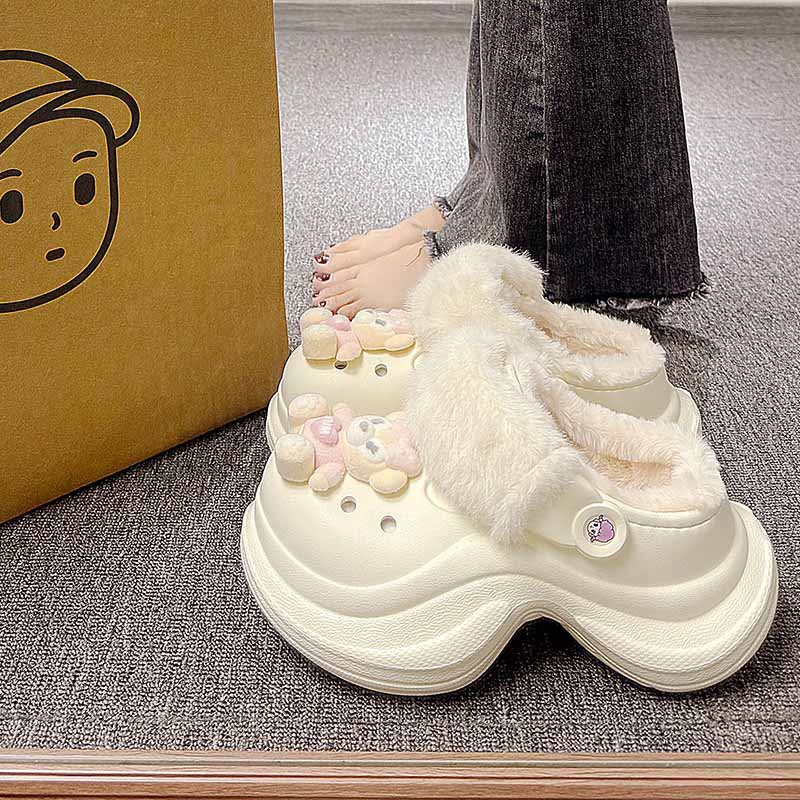 1760593515167405.jpg 雅购特拖鞋