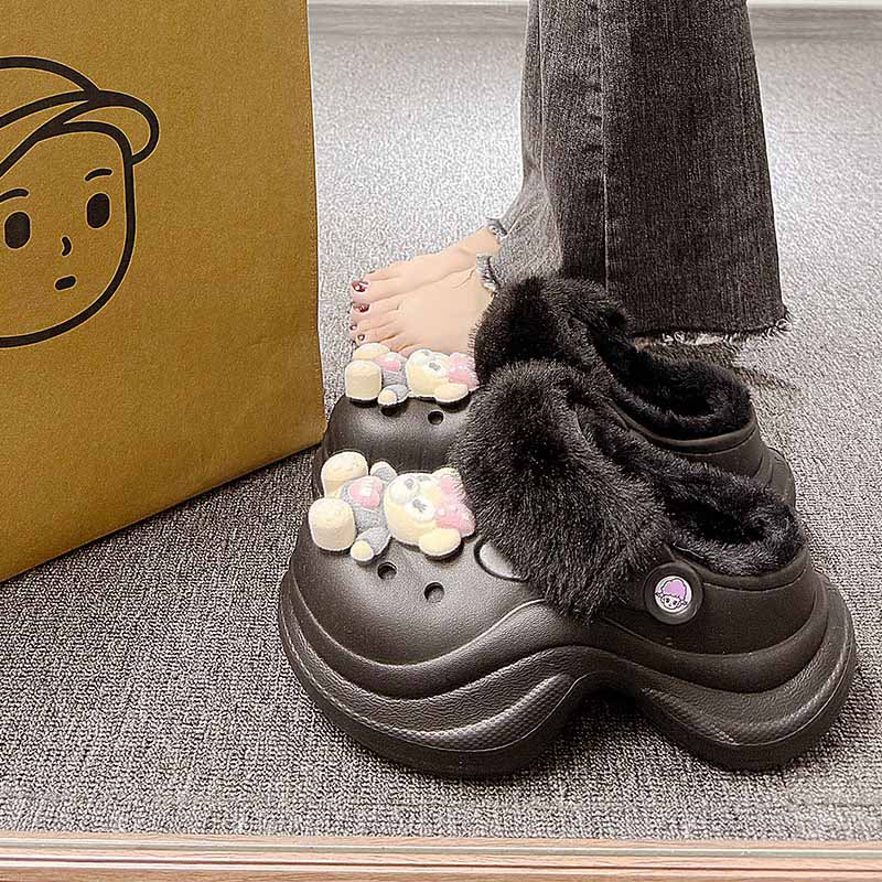 1760593515832291.jpg 雅购特拖鞋