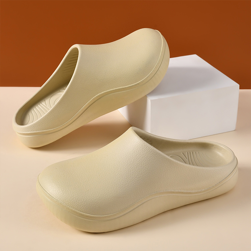 1760688829332106.jpg 雅购特拖鞋