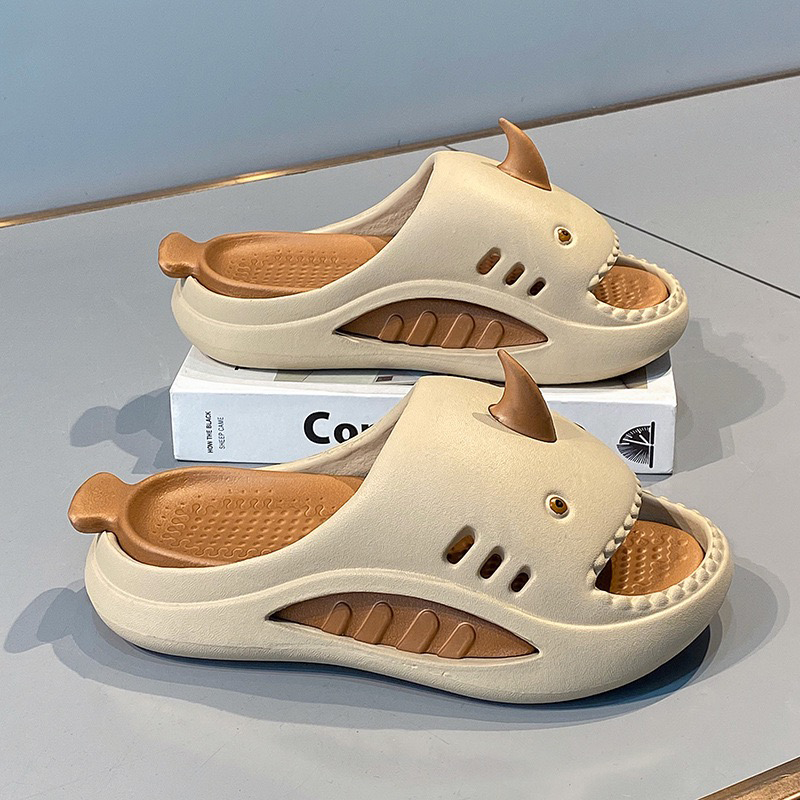 1760752829863424.jpg 雅购特拖鞋