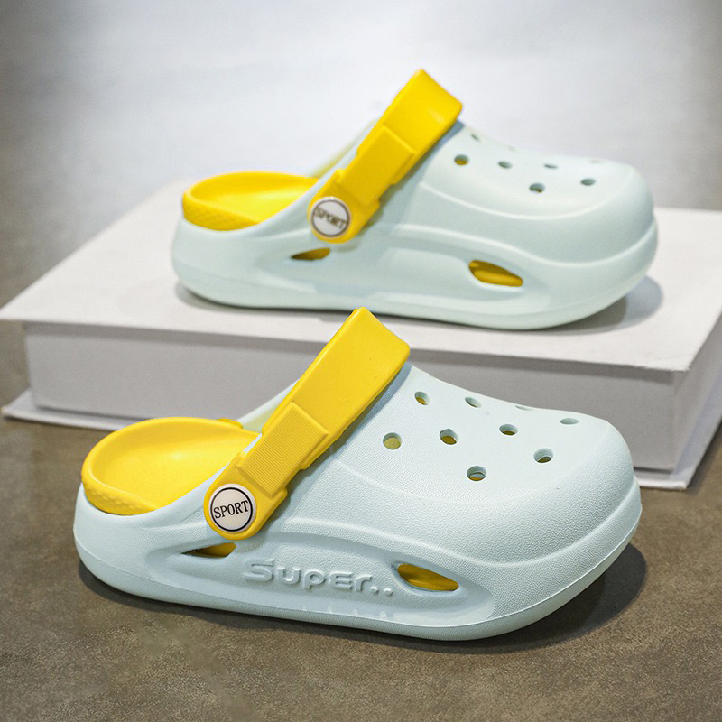 1760767440437994.jpg 雅购特拖鞋