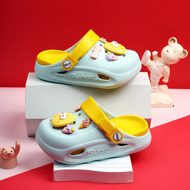 1760781239973062.jpg 雅购特拖鞋