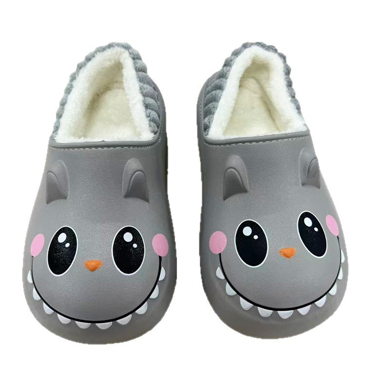 1760927225394299.jpg 雅购特拖鞋