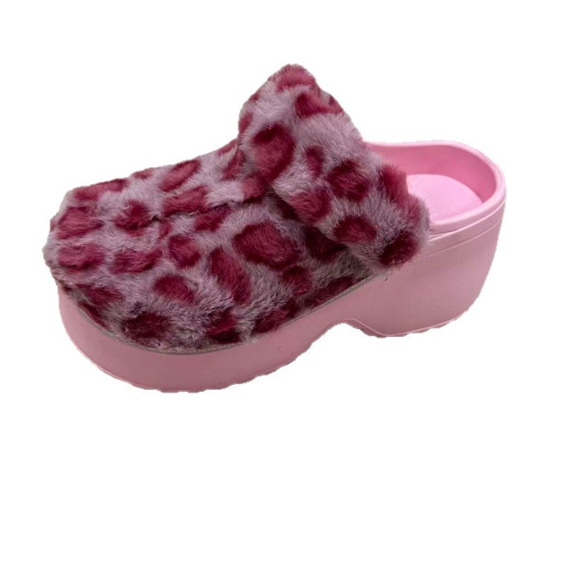 1760932467465712.jpg 雅购特拖鞋