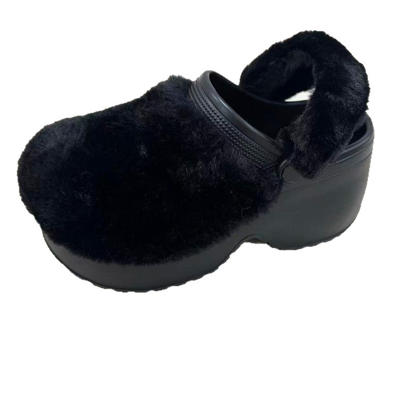 1760932475507386.jpg 雅购特拖鞋