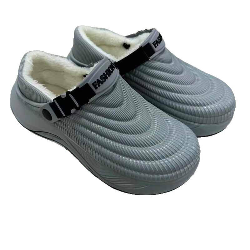 1760942555684297.jpg 雅购特拖鞋