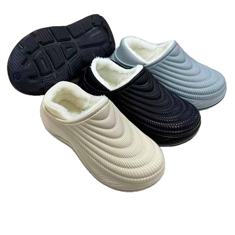 1760942845142037.jpg 雅购特拖鞋