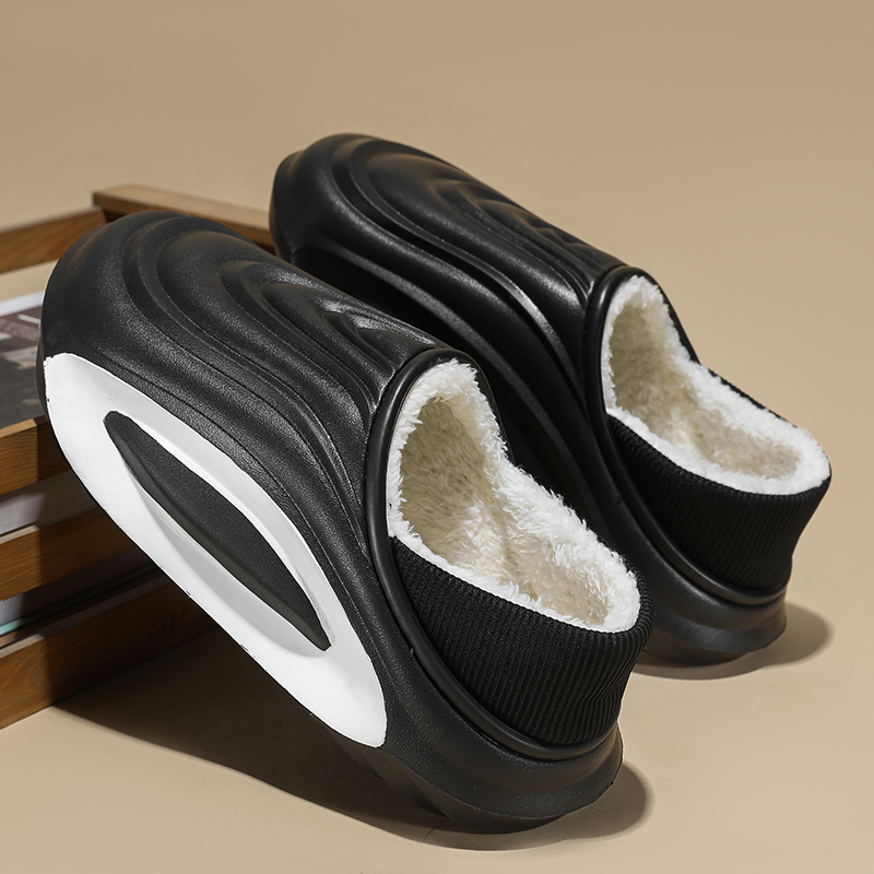 1761008938925573.jpg 雅购特拖鞋