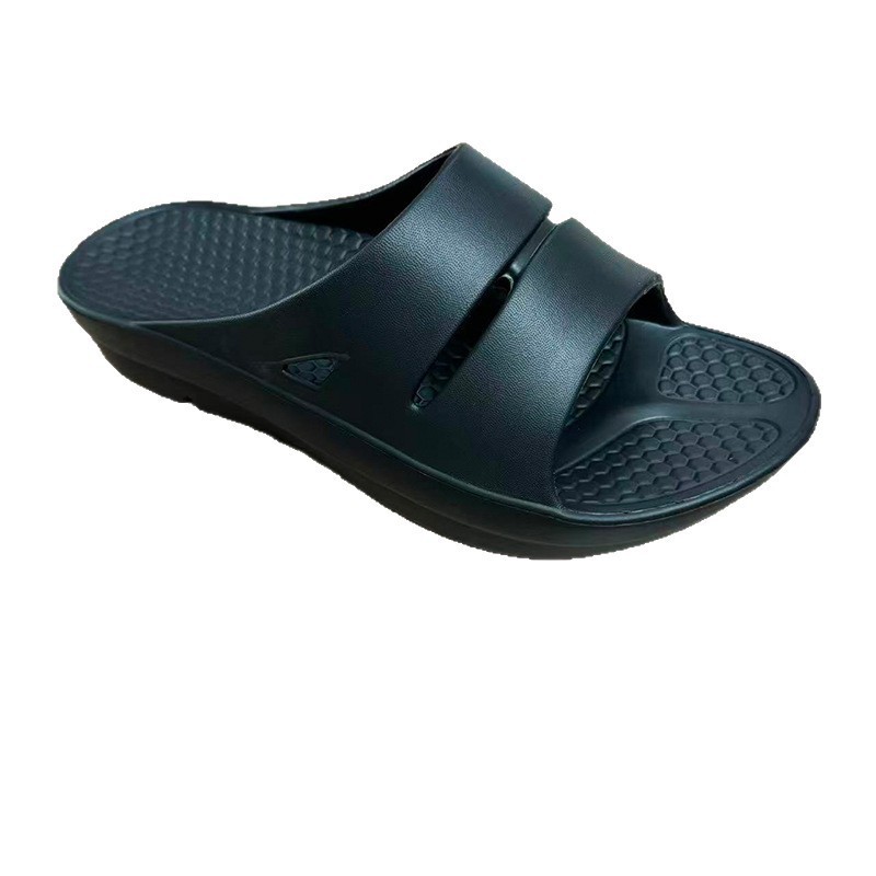 1761028975513946.jpg 雅购特拖鞋