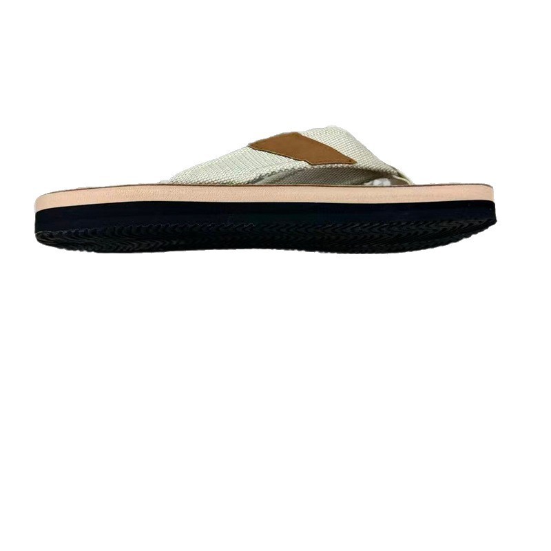 1761040872207052.jpg 雅购特拖鞋