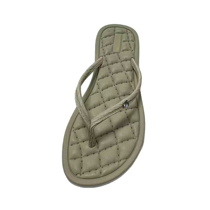 1761100879676626.jpg 雅购特拖鞋