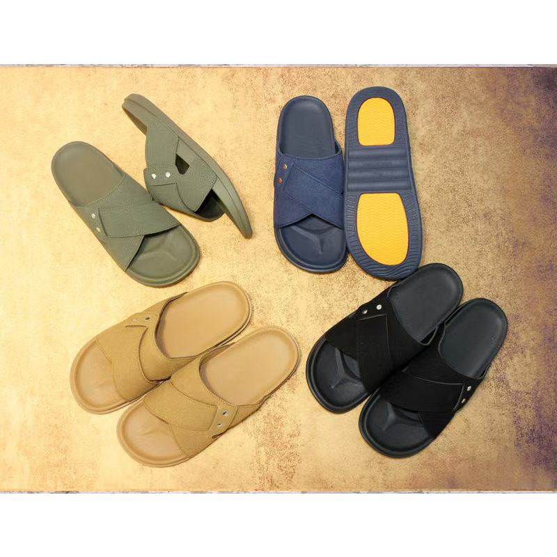 1761112130735846.jpg 雅购特拖鞋