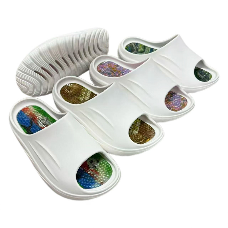 1761118887201835.jpg 雅购特拖鞋