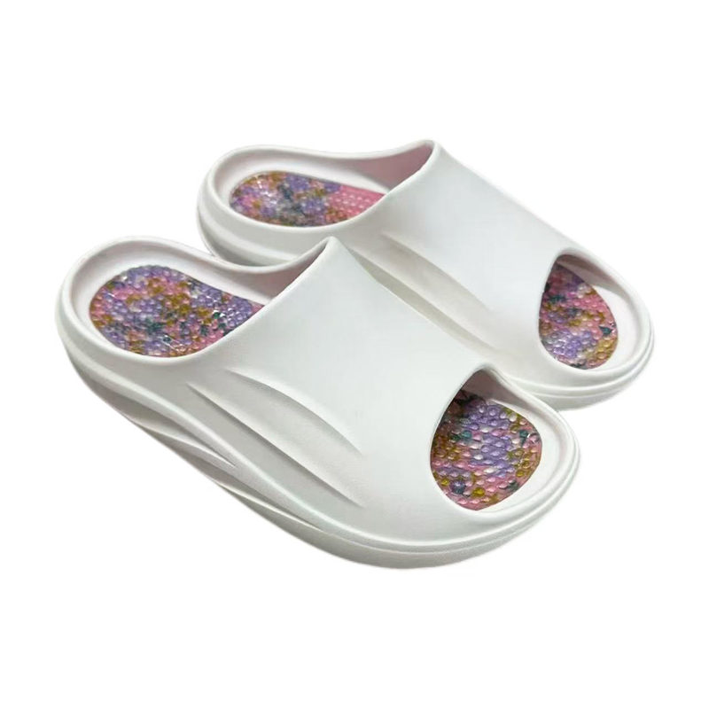 1761118908971269.jpg 雅购特拖鞋