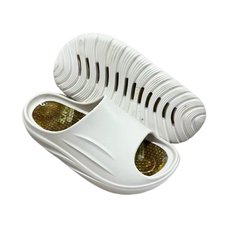 1761118916346227.jpg 雅购特拖鞋