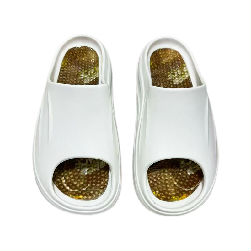 1761118916892150.jpg 雅购特拖鞋