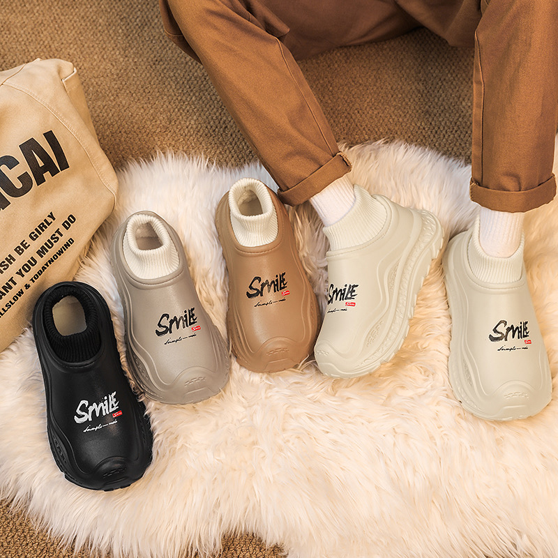 1761183581453798.jpg 雅购特拖鞋