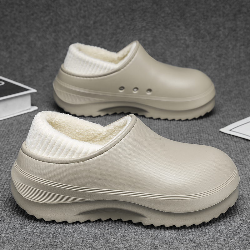 1761184973770841.jpg 雅购特拖鞋