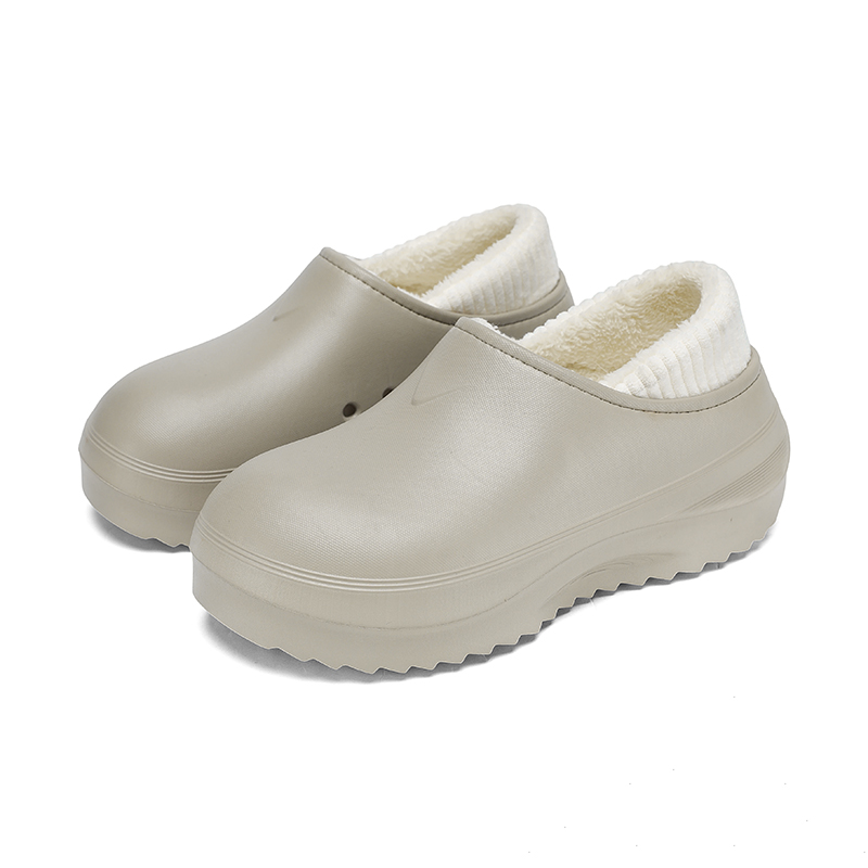 1761184988908163.jpg 雅购特拖鞋