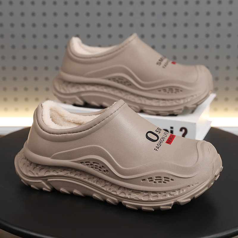 1761187913804173.jpg 雅购特拖鞋