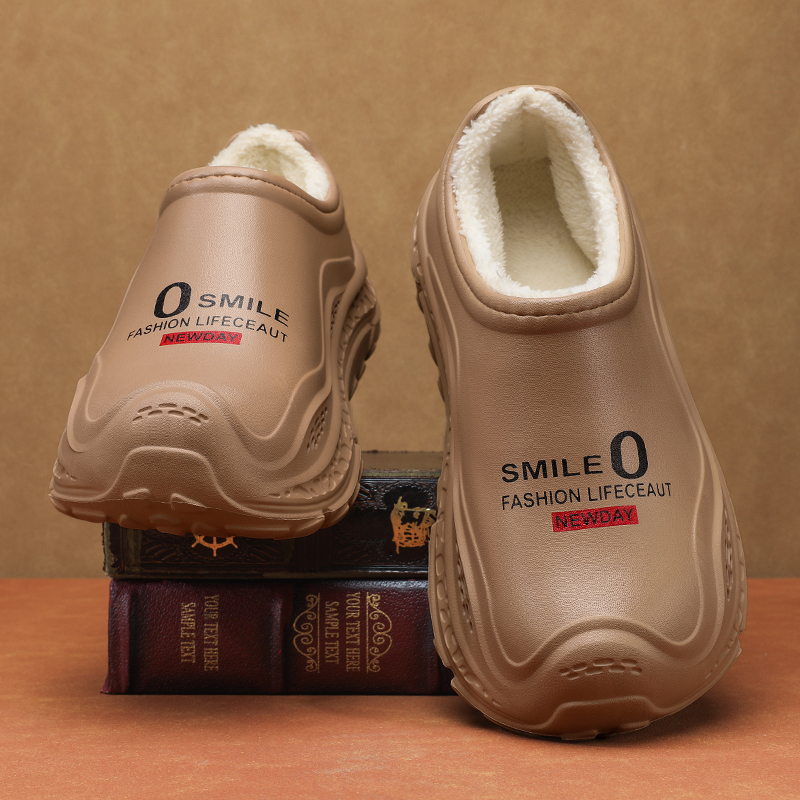 1761187925111411.jpg 雅购特拖鞋