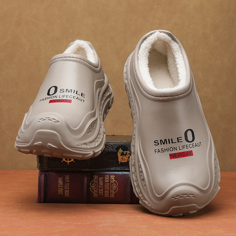 1761187926218054.jpg 雅购特拖鞋