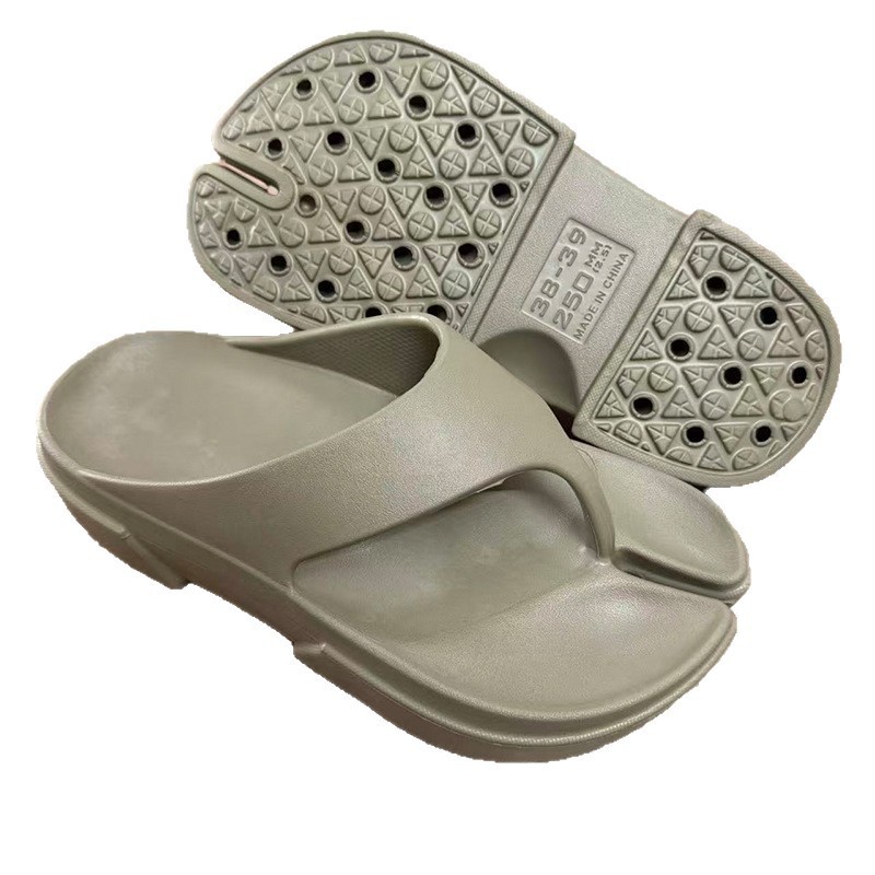 1761190176607863.jpg 雅购特拖鞋