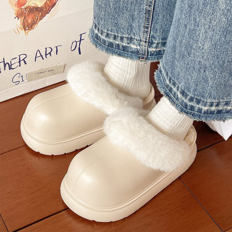 1761204851268807.jpg 雅购特拖鞋