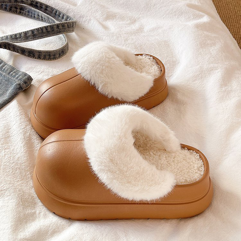 1761204859770376.jpg 雅购特拖鞋