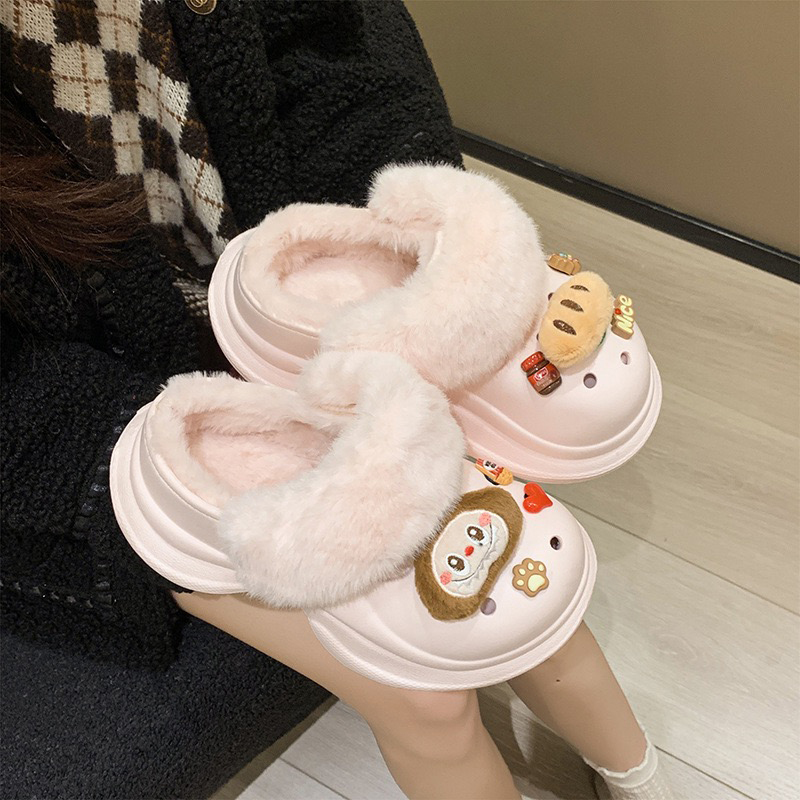 1761375929429225.jpg 雅购特拖鞋