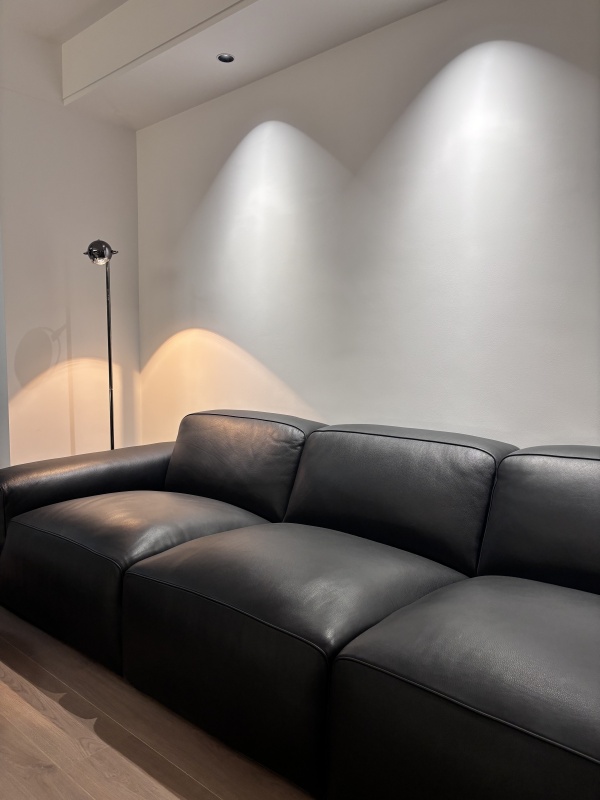 1761386467925781.jpg 陕西西安大平层家具软装顺利落地