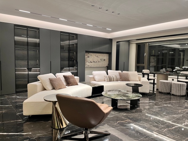 1761386785807363.jpg 陕西西安大平层家具软装顺利落地