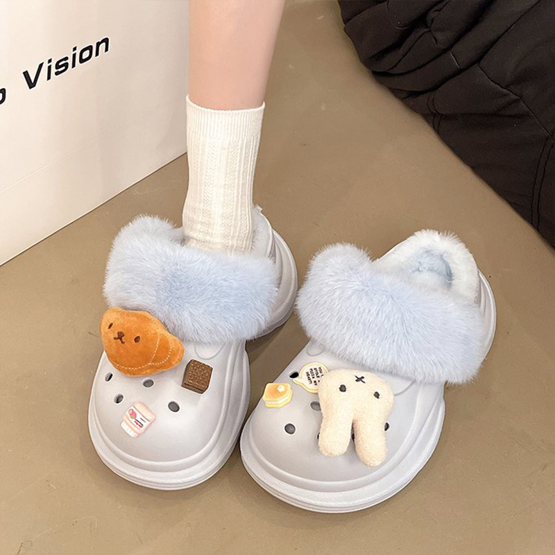 1761551607253033.jpg 雅购特拖鞋