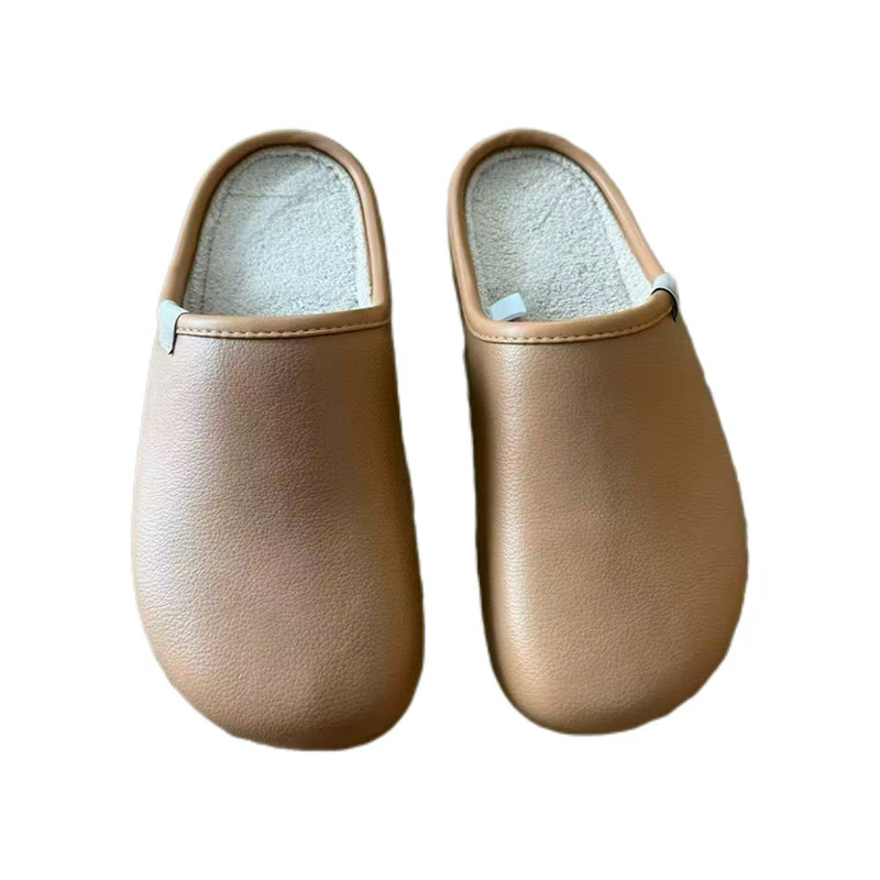 1761641881466111.jpg 雅购特拖鞋