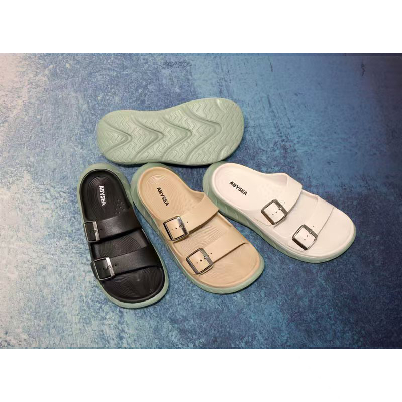 1761644457320283.jpg 雅购特拖鞋