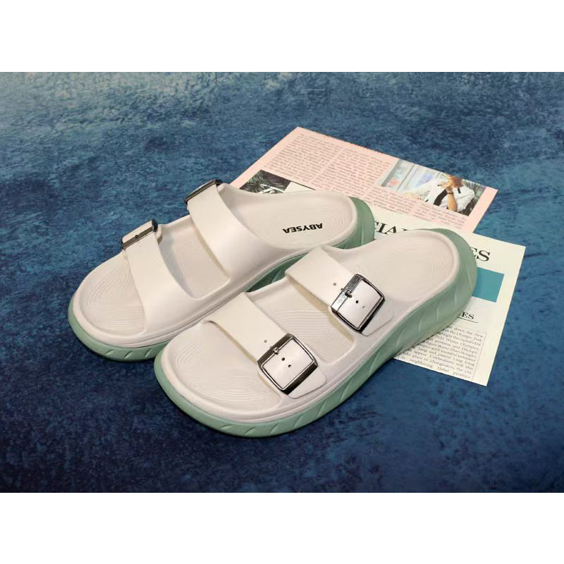 1761644467881326.jpg 雅购特拖鞋