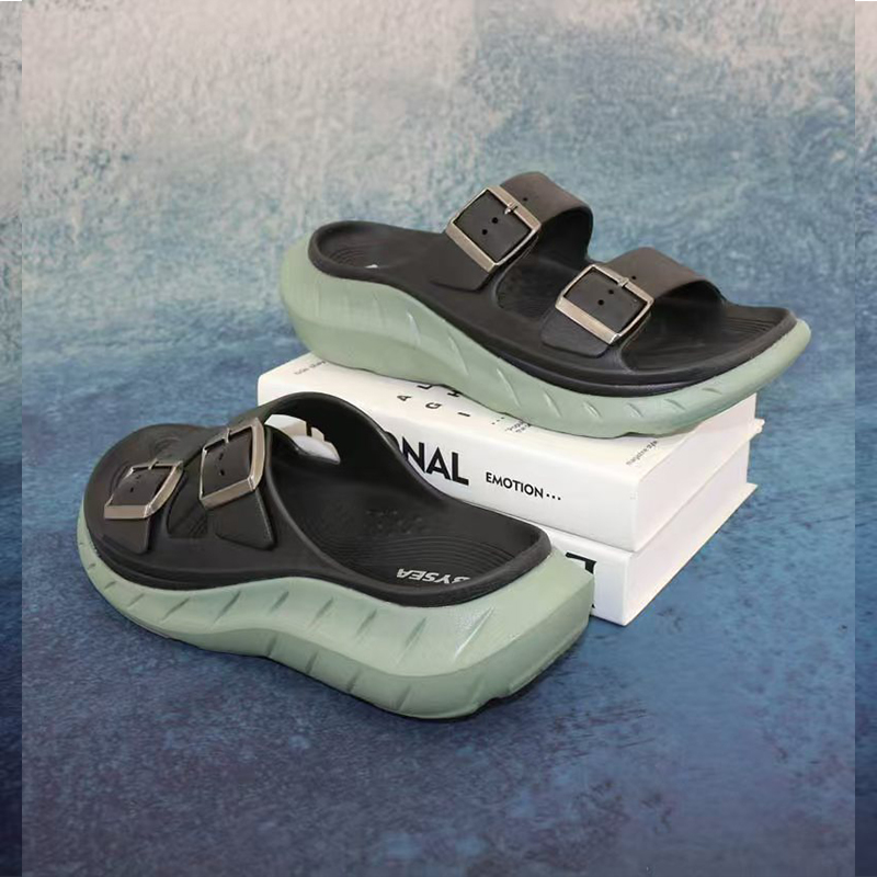 1761644474391140.jpg 雅购特拖鞋