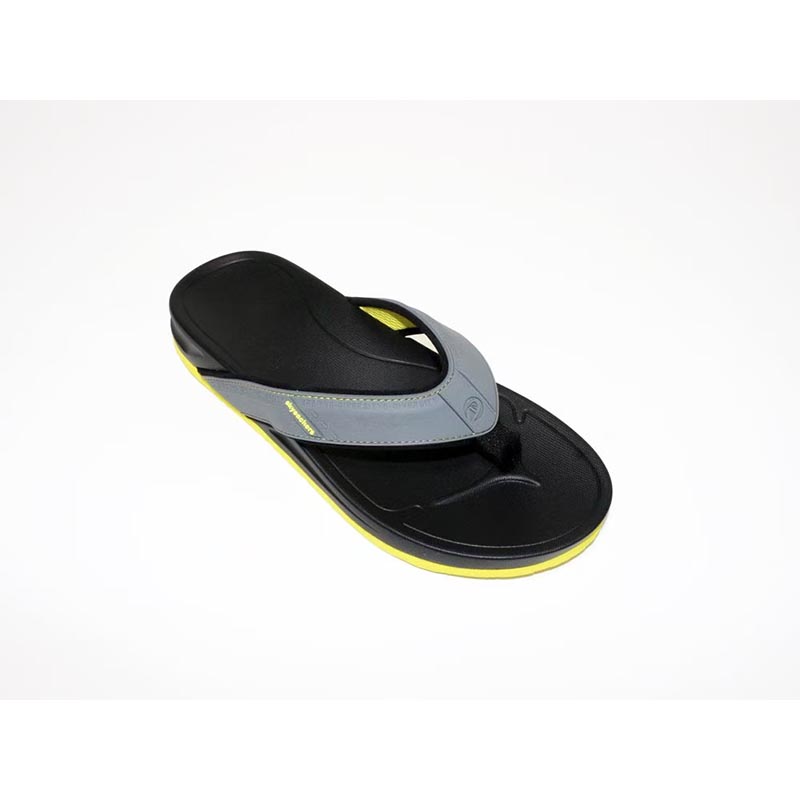 1761706615551395.jpg 雅购特拖鞋