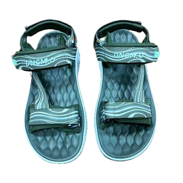 1761720147121304.jpg 雅购特拖鞋