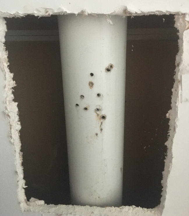 1761723371938551.png 狭小空间内的PVC孔怎么修复?