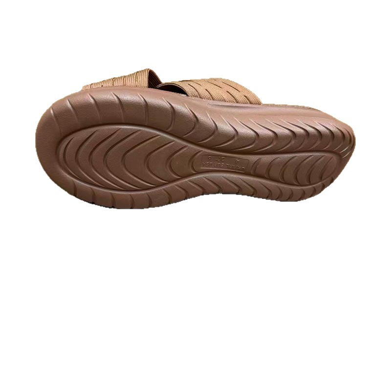 1761729992933134.jpg 雅购特拖鞋