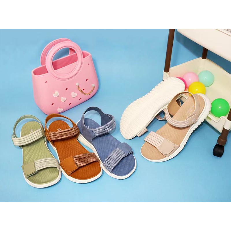 1761786936368795.jpg 雅购特拖鞋