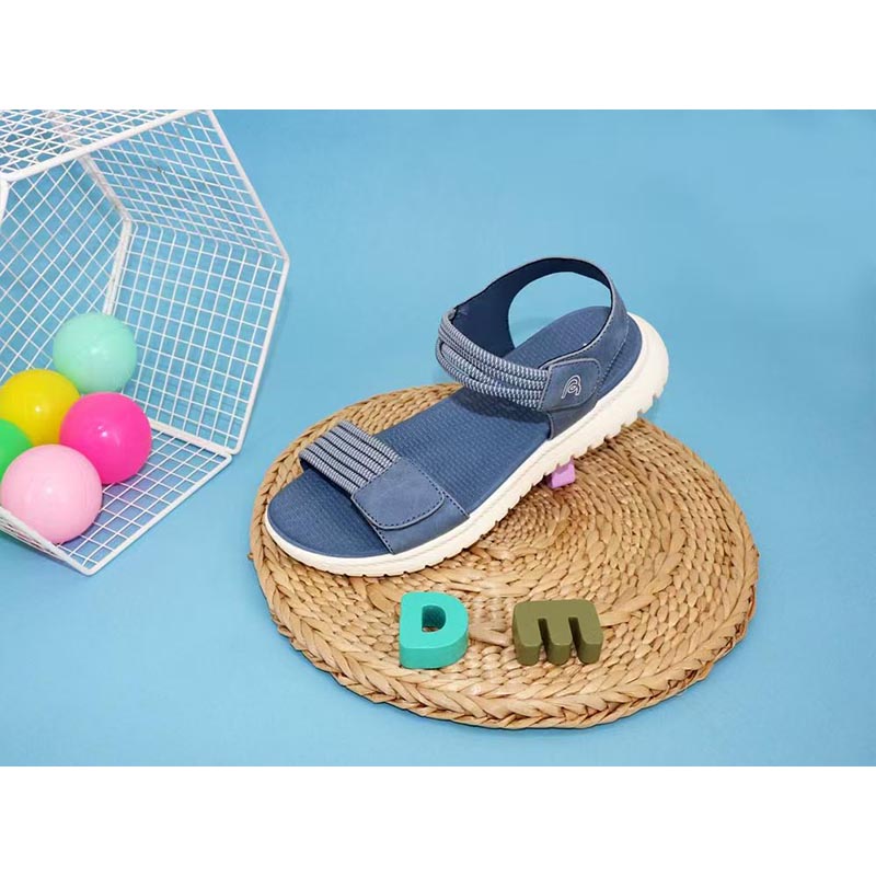 1761786943294545.jpg 雅购特拖鞋