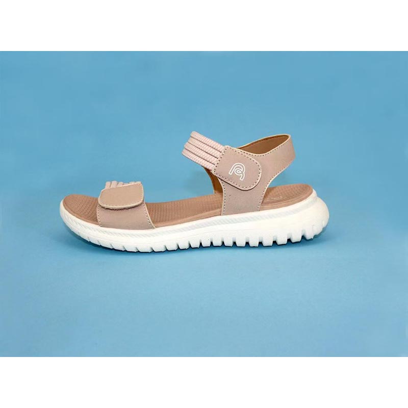 1761786943390573.jpg 雅购特拖鞋