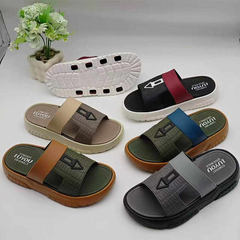 1761810309364464.jpg 雅购特拖鞋